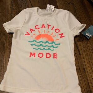 NWT rash guard old navy 🌟 🏖